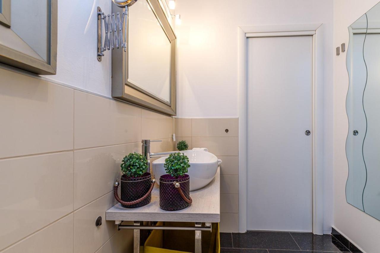 Two Bedroom Apartment La Mer Poreč Eksteriør bilde